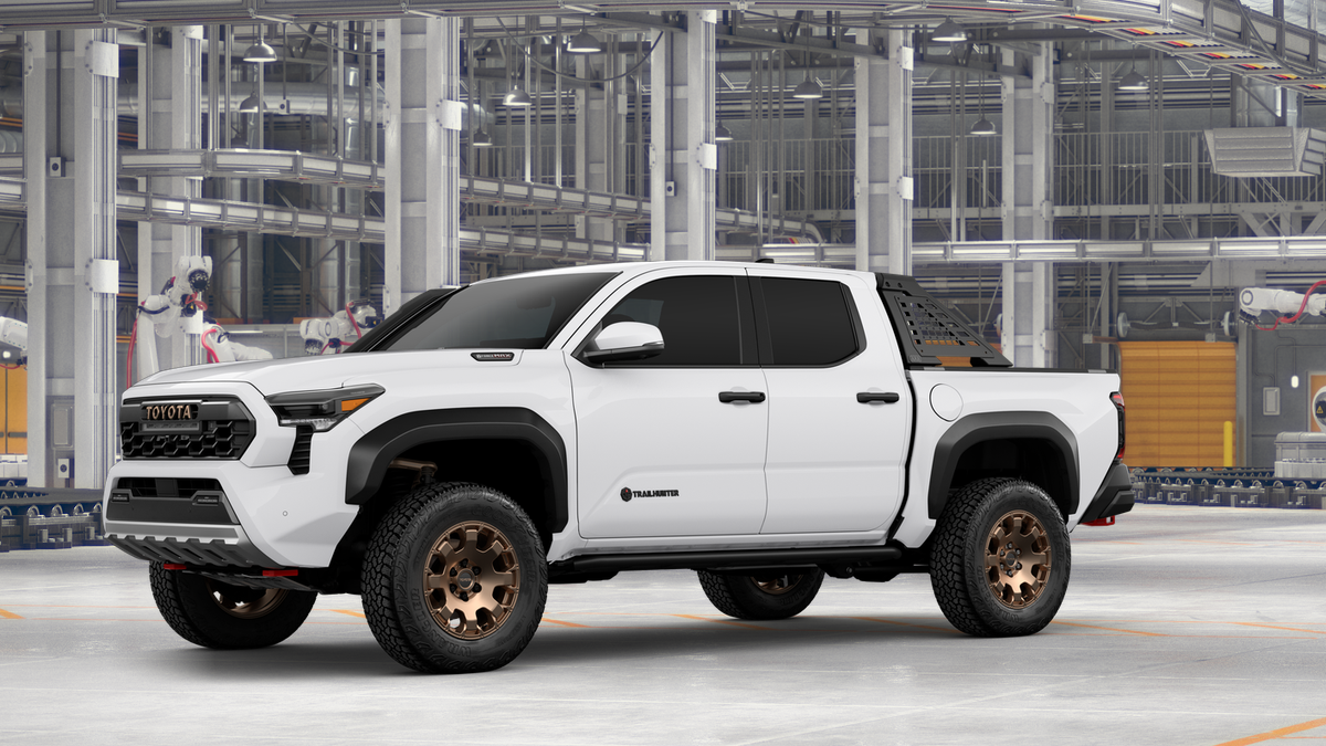 2026 Toyota Tacoma i-FORCE MAX Trailhunter