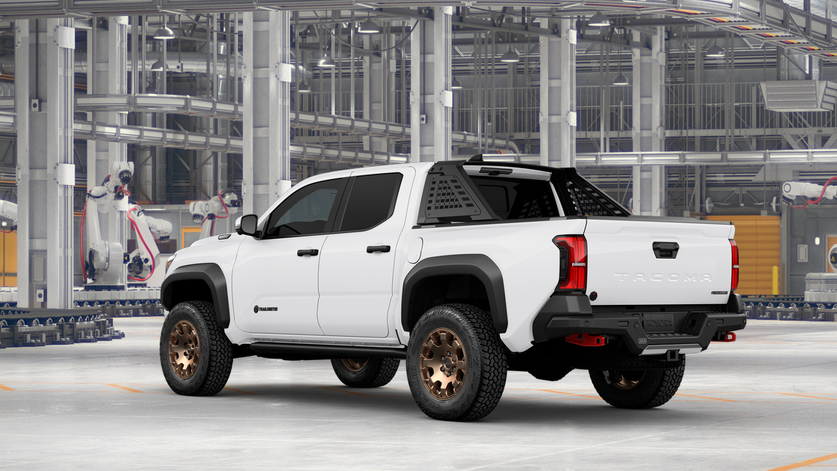 2026 Toyota Tacoma i-FORCE MAX Trailhunter