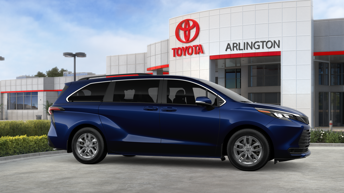 2026 Toyota Sienna LE
